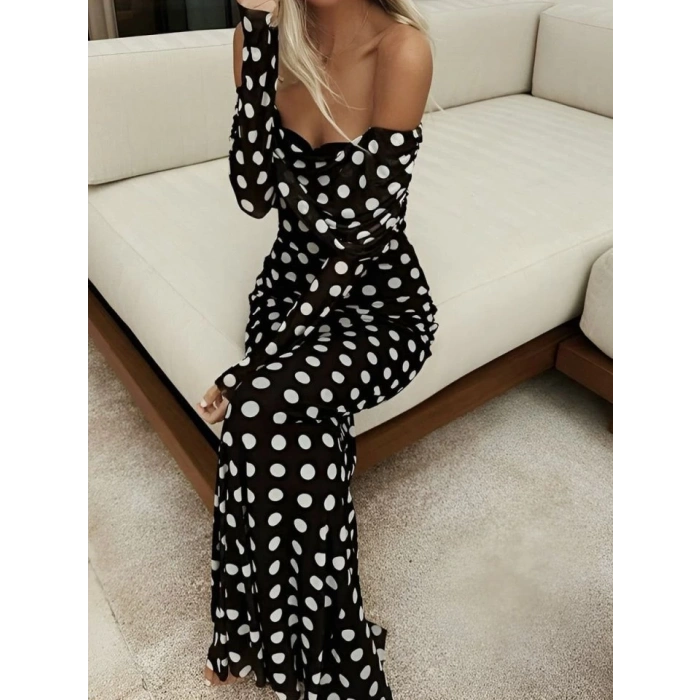 Puantiyeli Tül İçi Astarlı Madonna Yaka Maxi Boy Elbise