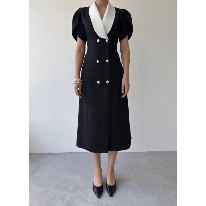 Reta Düğme Detaylı Elbise