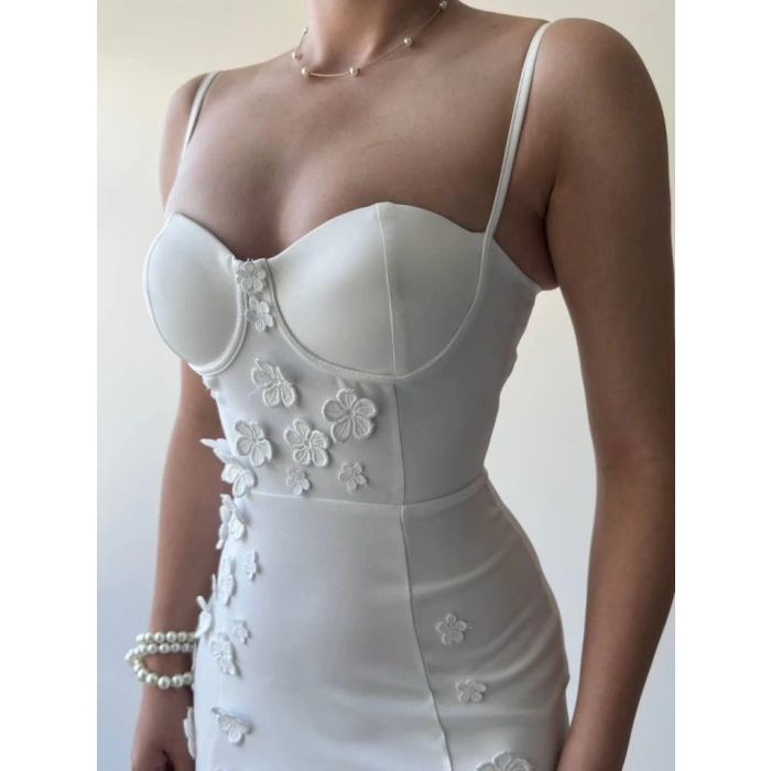 Stor Gül Detaylı Elbise