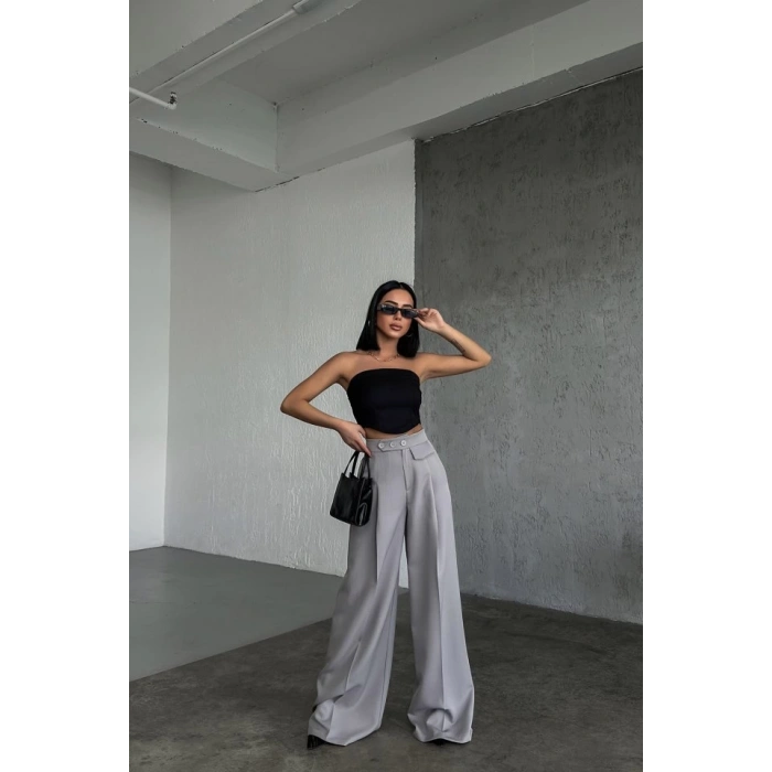 Üç Düğme Detayli Palazzo Pantolon