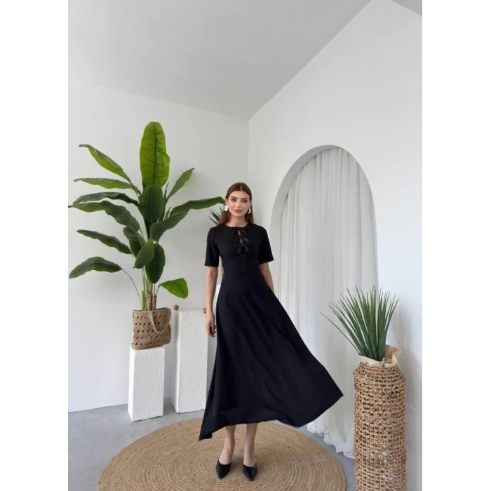 Wera Taşlı Fiyonk Detaylı Elbise