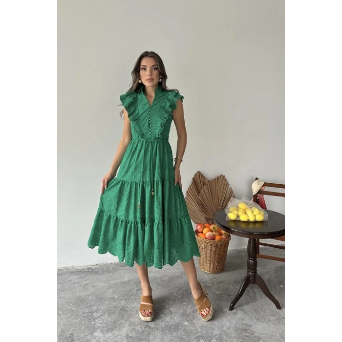 Zümrüt Fırfırlı Düğmeli Elbise