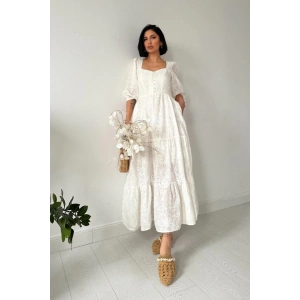 Beyaz Düğmeli Brode Elbise
