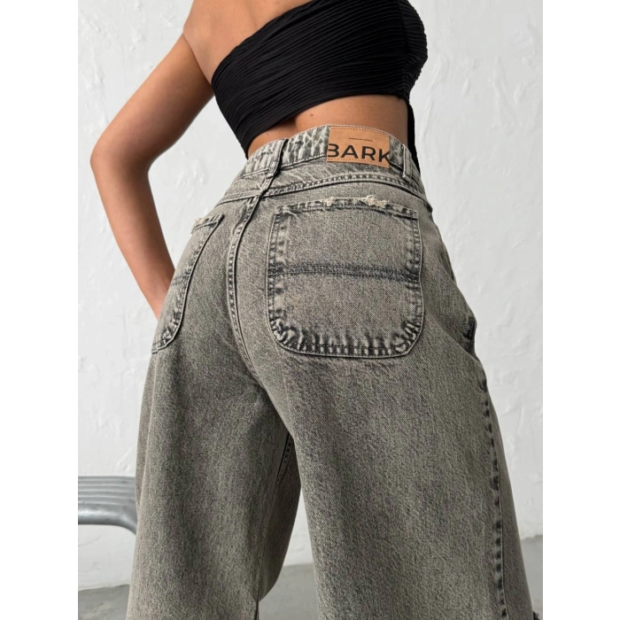 Grunge Stil Eskitme Efektli Geniş Paça Jean
