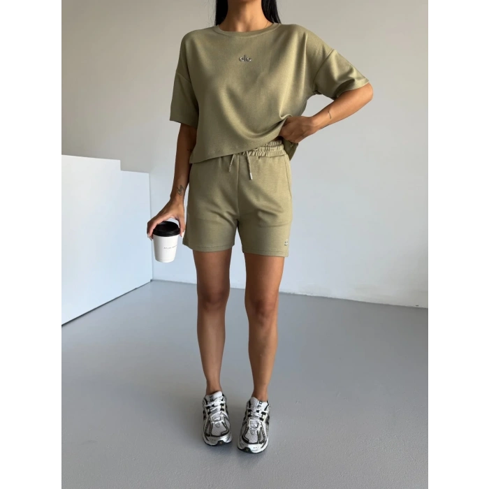 Haki Alo Yoga Modal Crop Şortlu Takım