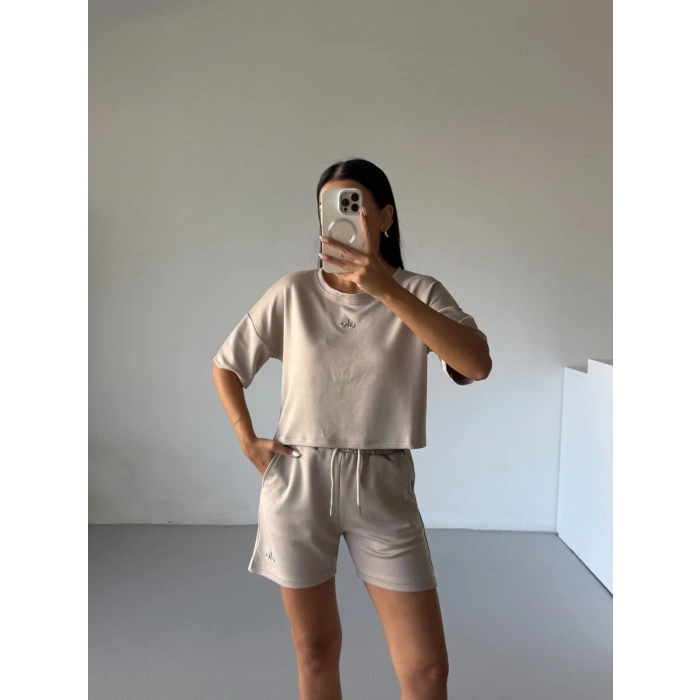 Krem Alo Yoga Modal Crop Şortlu Takım