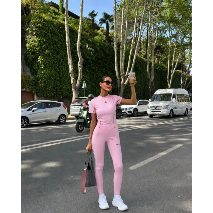Pembe Alo Arabiyeli Taytlı Takım