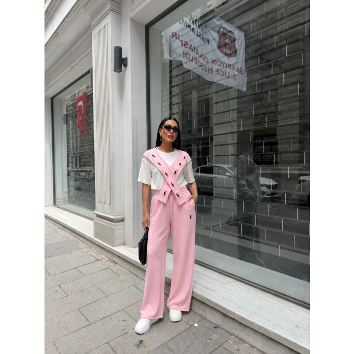 Pembe Polo Fularlı İkili Takım