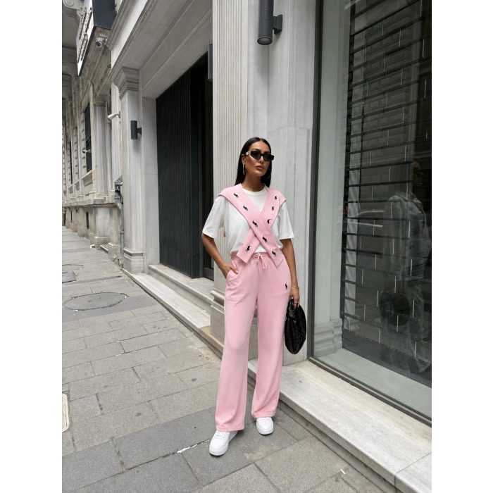 Pembe Polo Fularlı İkili Takım