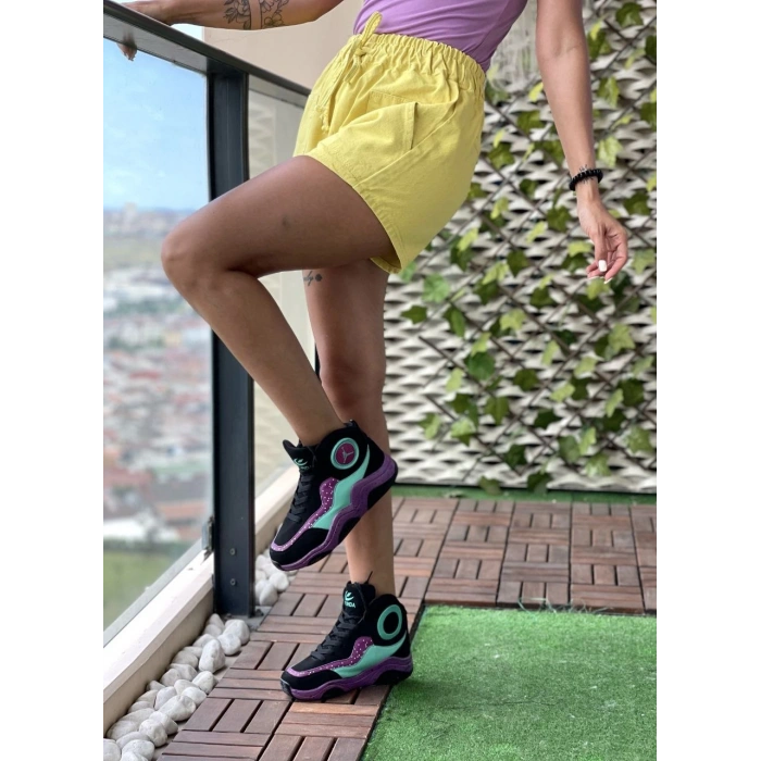 Sarı Bağcıklı Kot Şort