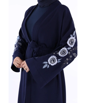 Nakış İşleme Detaylı Bel Kuşaklı Abaya 7898 Lacivert