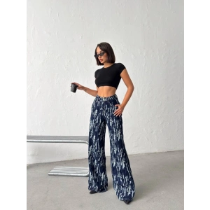 Mavi Yıkamalı Desenli Wide Leg Jean Pantolon