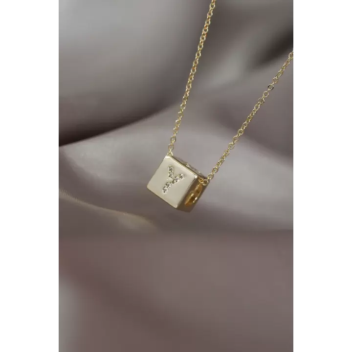 Gold Renk Zirkon Taşlı Küp Model Y Harfli Kolye
