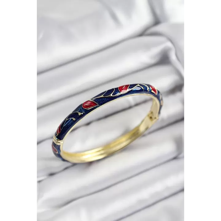 Mineli Pirinç Kırmızı ve Lacivert Yaprak Motifli Gold Renk Kadın Kelepçe