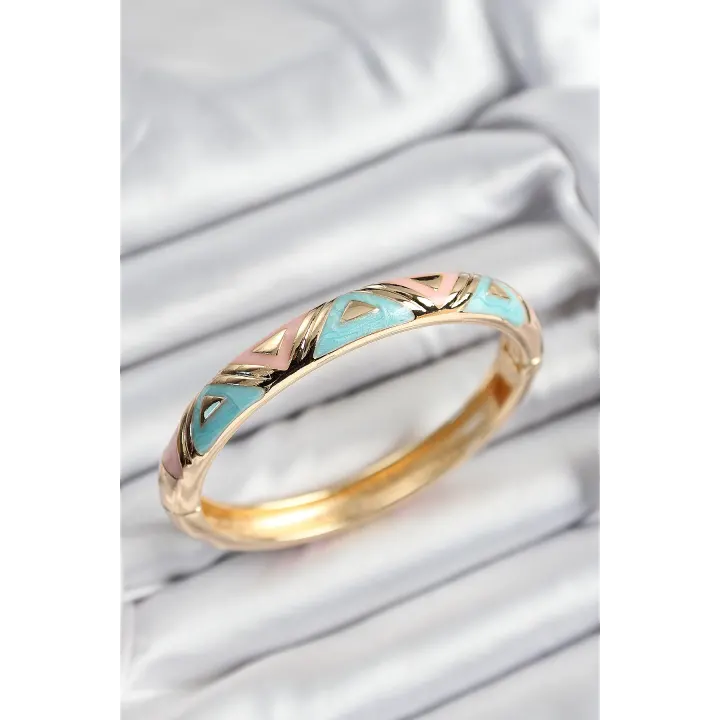 Mineli Pirinç Pembe Ve Mavi Üçgen Motifli Gold Renk Kadın Kelepçe