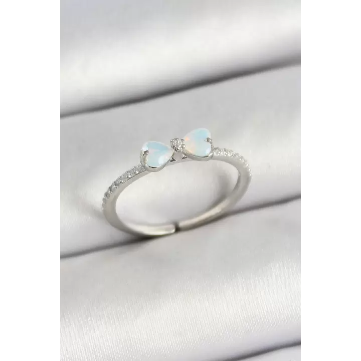 Pirinç Fiyonk Figürlü Zirkon Taşlı Gümüş Renk Ayarlanabilir Kadın Yüzük