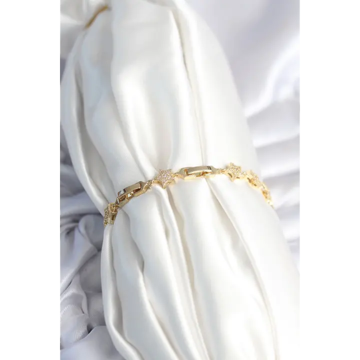 Pirinç Gold Renk Yıldız Model Kadın Bileklik
