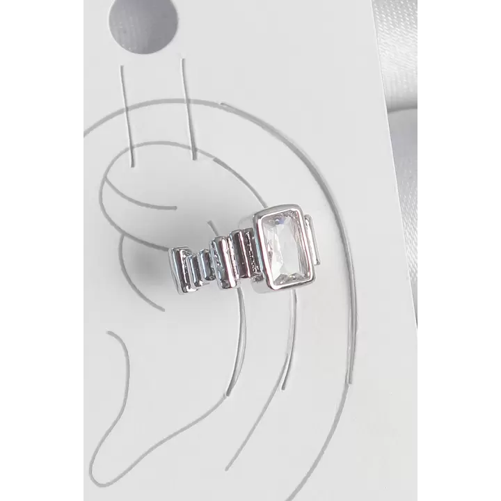 Pirinç Gümüş Renk Kare Zirkon Taşlı Kadın Kıkırdak Model Küpe