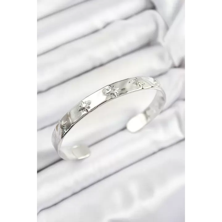 Pirinç Kuzey Yıldızı Model Gümüş Renk Altı Açık Kadın Bileklik