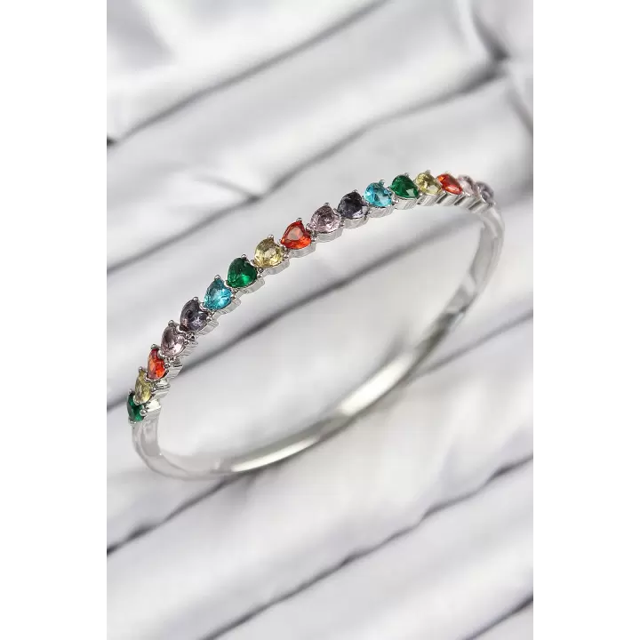 Pirinç Renkli Zirkon Taşlı Kalp Model Gümüş Renk Kadın Kelepçe