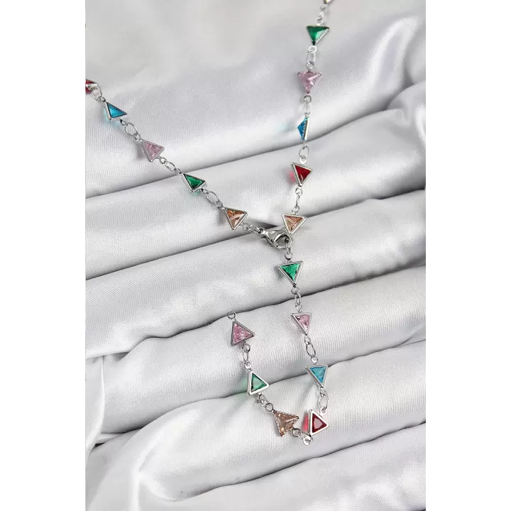 Pirinç Renkli Zirkon Taşlı Üçgen Model Gümüş Renk Kadın Y Kolye