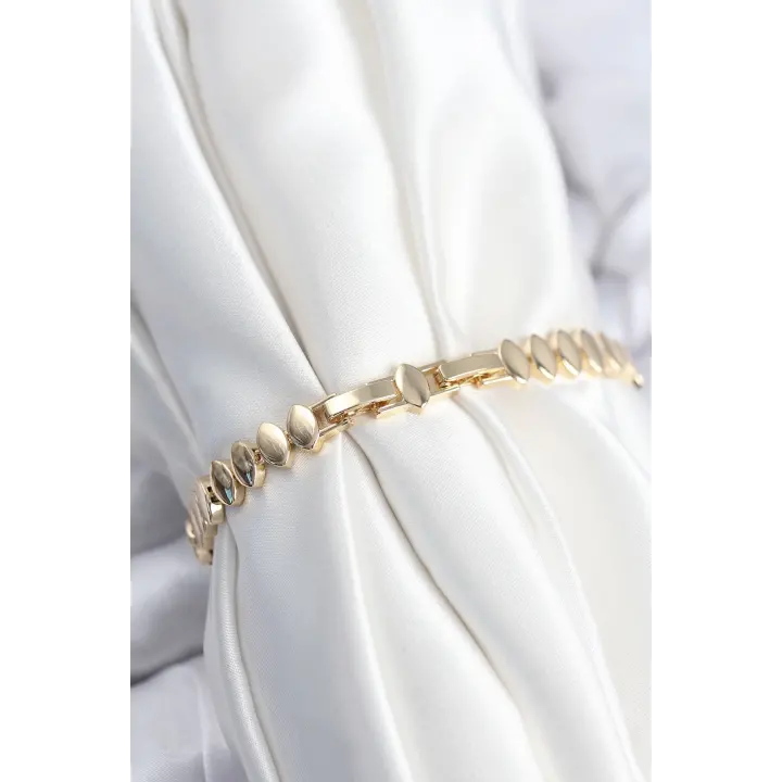 Pirinç VIP Seri Gold Renk Sıralı Arpa Model Kadın Bileklik