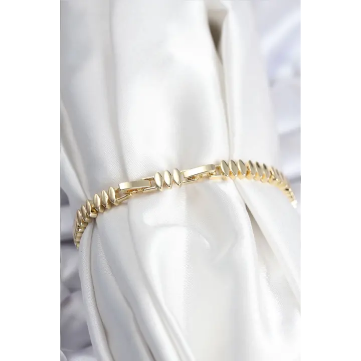 Pirinç VIP Seri Gold Renk Zirkon Taşlı Arpa Model Kadın Bileklik