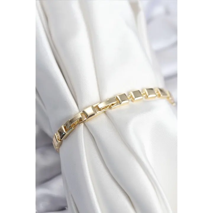 Pirinç VIP Seri Gold Renk Zirkon Taşlı Model Kadın Bileklik