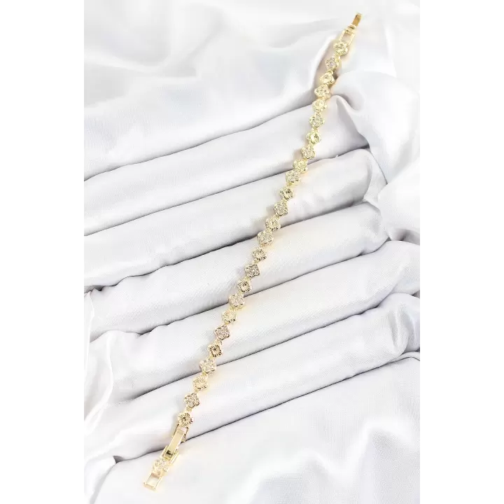 Pirinç Yonca Model Zirkon Taşlı Gold Renk VİP Seri Kadın Bileklik