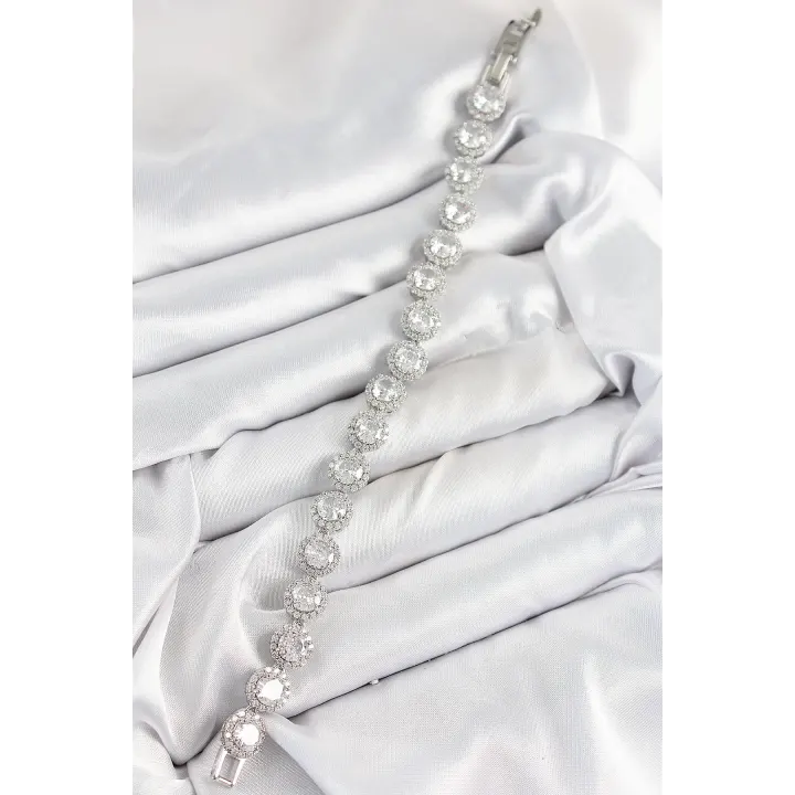 Pirinç Zirkon Taşlı Daire Baget Model Gümüş Renk VIP Seri Kadın Bileklik