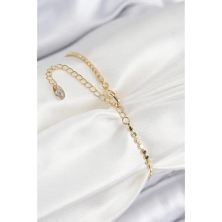 Pirinç Zirkon Taşlı Dikdörtgen Model Ezme Zincir Gold Renk Kadın Bileklik