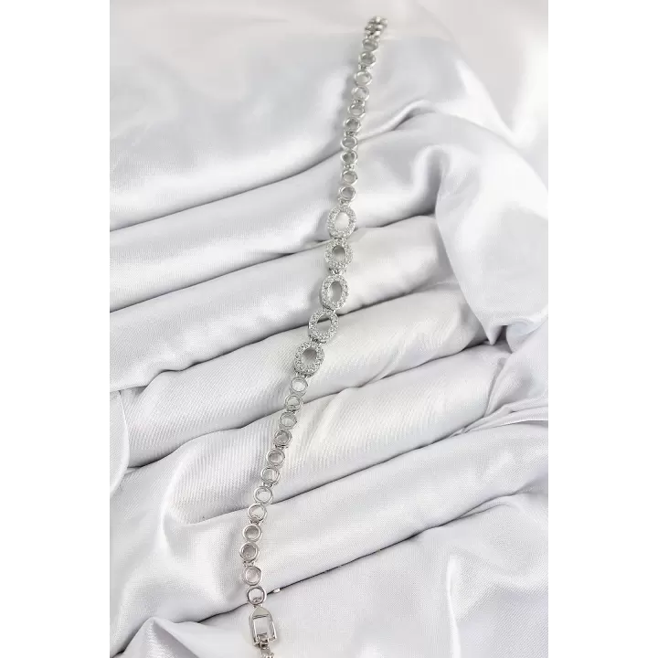 Pirinç Zirkon Taşlı Oval Model Gümüş Renk Kadın Bileklik