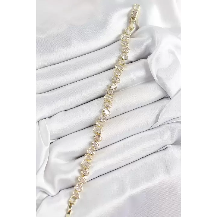 Pirinç Zirkon Taşlı Sıralı Damla Kalp Ve Dikdörtgen Model Gold Renk Kadın Bileklik