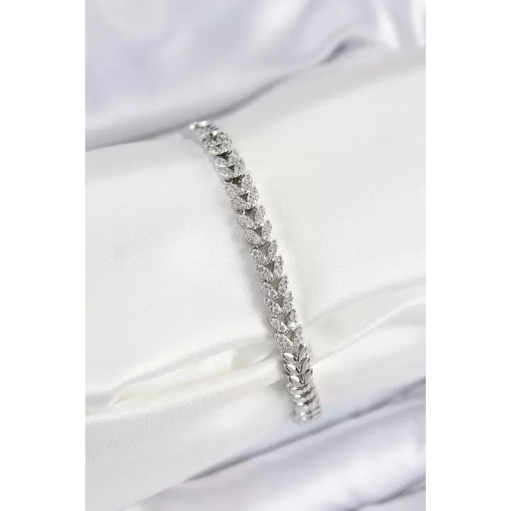 Pirinç Zirkon Taşlı Sıralı Yaprak Model Gümüş Renk Kadın Bileklik