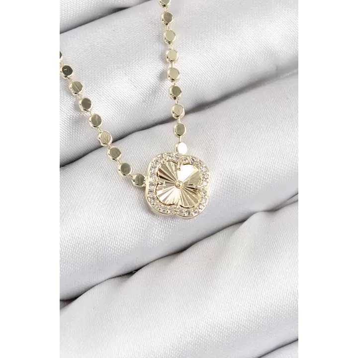Pirinç Zirkon Taşlı Yonca Model Ezme Zincir Gold Renk Kadın Kolye