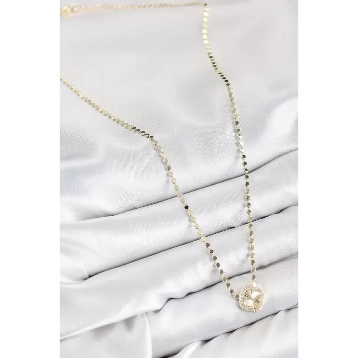 Pirinç Zirkon Taşlı Yonca Model Ezme Zincir Gold Renk Kadın Kolye