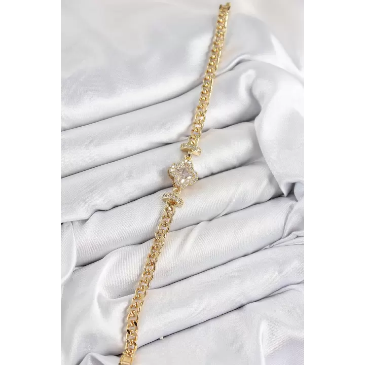 Pirinç Zirkon Taşlı Yonca Model Gold Renk Kadın Bileklik