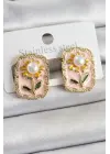 Pirinç Pembe Mineli Papatya Figürlü Sanatsal Portre Model Gold Renk Kadın Küpe