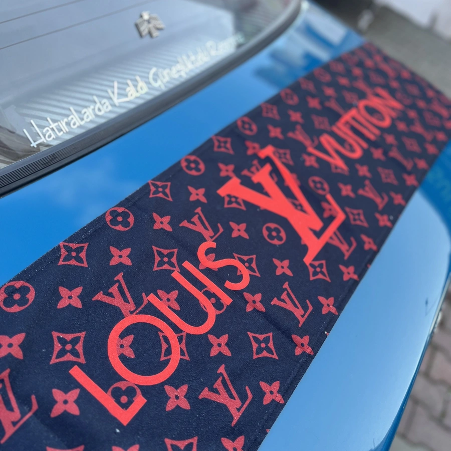 Havlu Louıs Siyah-kırmızı Küçük