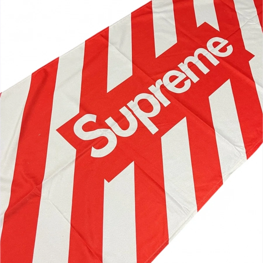 Havlu Supreme Büyük Kırmızı