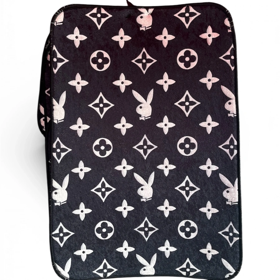 LV Playboy Desen Dekor Paspas