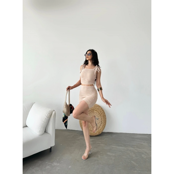 Bağcık Detaylı Crop Bluz Ve Etek İkili Takım