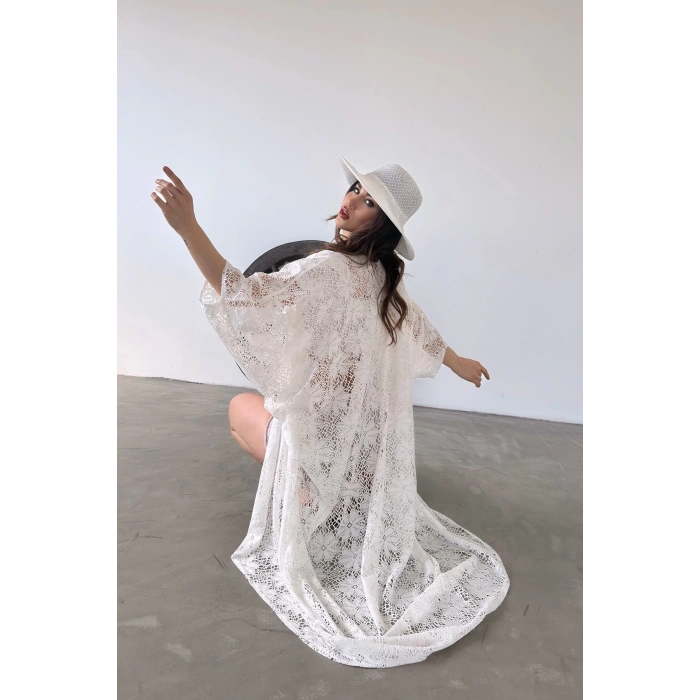 Çicek Desenli Uzun Güpür Kimono