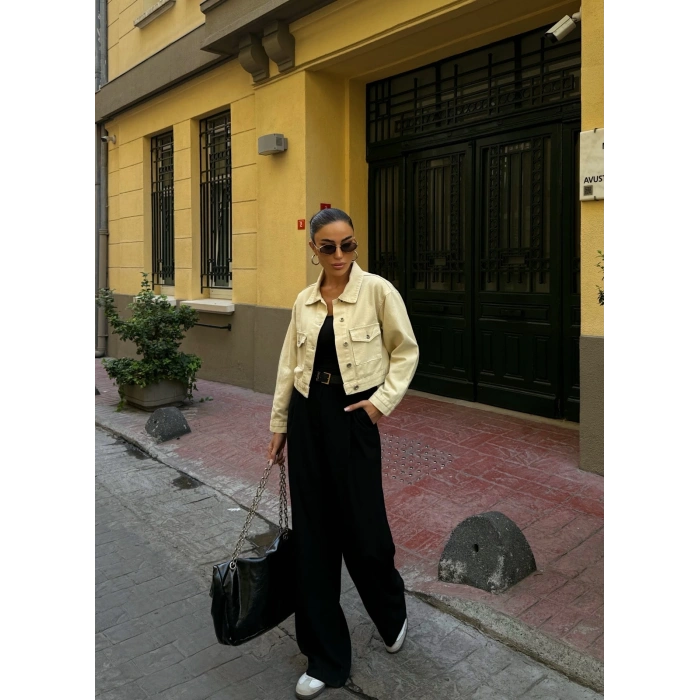 Çift Cep Denim Crop Ceket