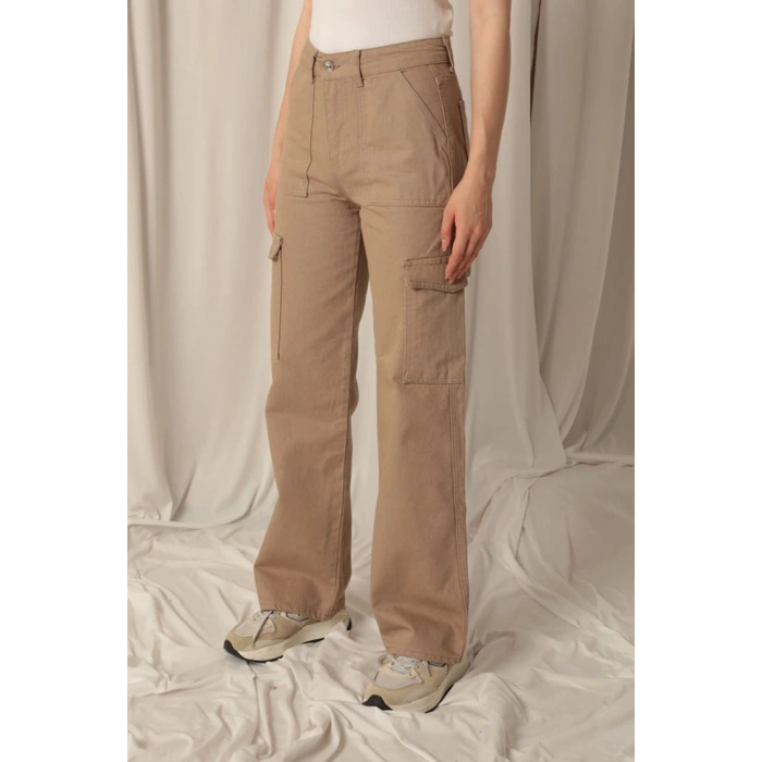 Denim Kumaş Kargo Cepli Kadın Bej Pantolon