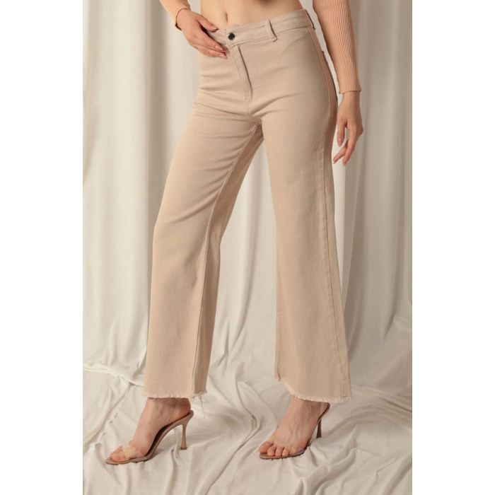 Denim Kumaş Paçası Püsküllü Salaş Kadın Bej Pantolon