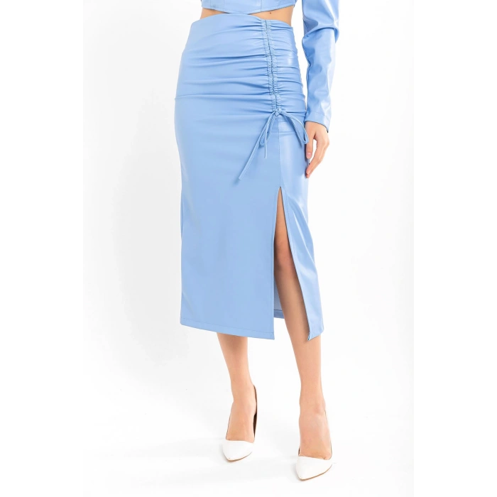 Deri Kumaş Diz Altı Boy Yırtmaçlı Büzgü Detaylı Kadın Etek-Mavi