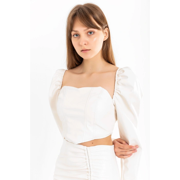 Deri Kumaş Straplez Kalp Yaka Fermuar Detaylı Kadın Crop-Ekru