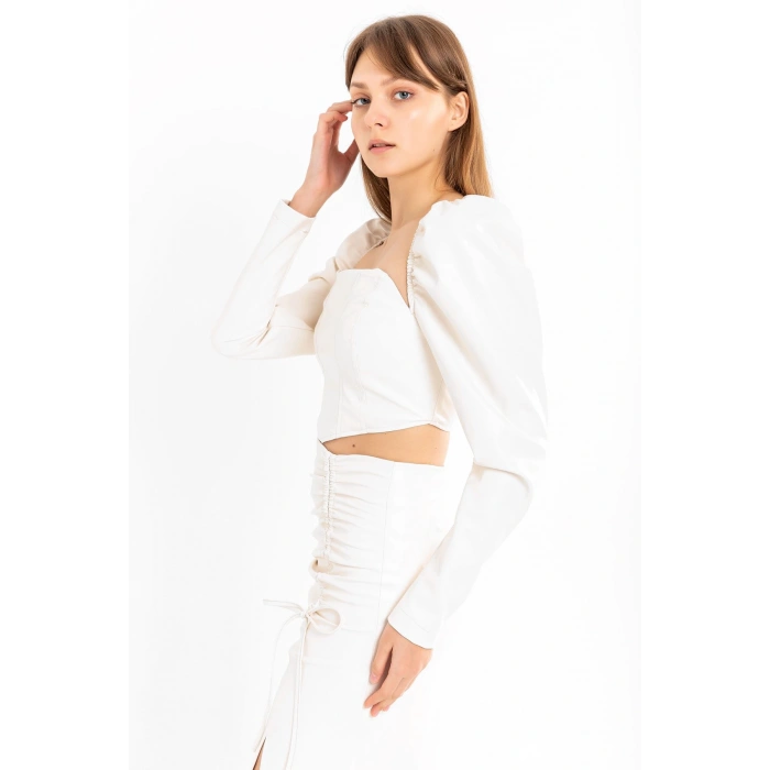 Deri Kumaş Straplez Kalp Yaka Fermuar Detaylı Kadın Crop-Ekru