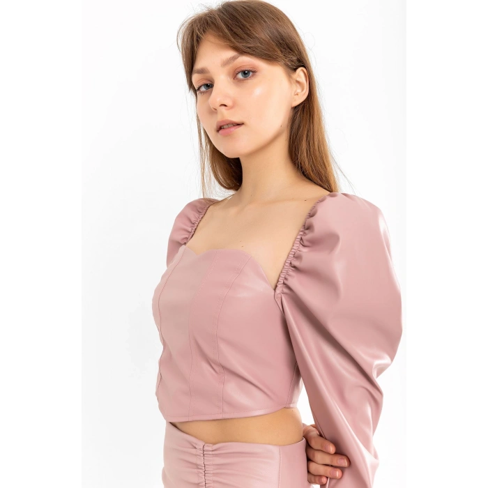 Deri Kumaş Straplez Kalp Yaka Fermuar Detaylı Kadın Crop-Pudra